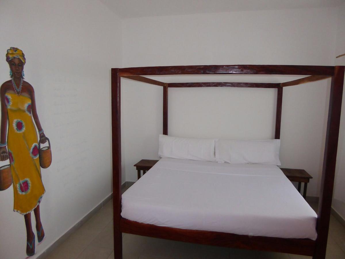 Sarawally Guesthouse Ampaya ภายนอก รูปภาพ