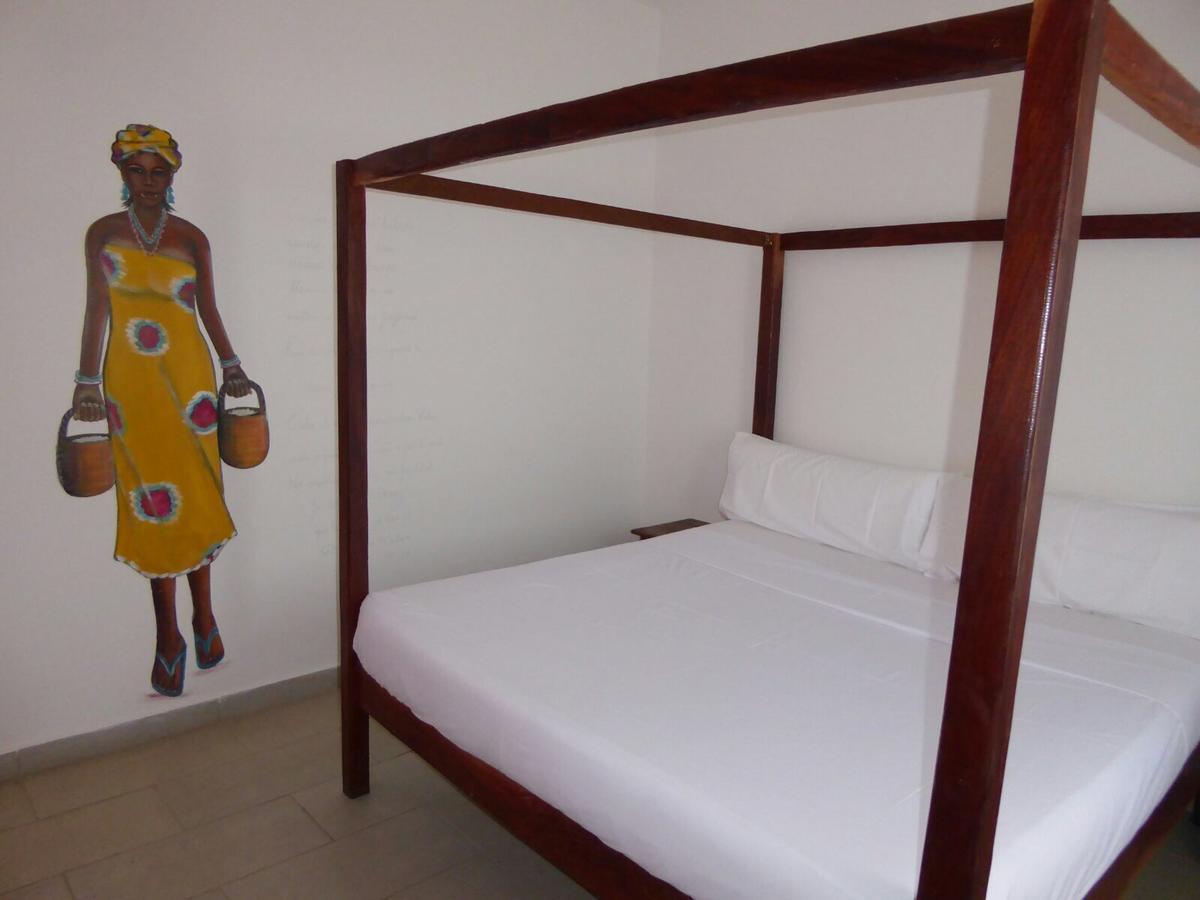 Sarawally Guesthouse Ampaya ภายนอก รูปภาพ