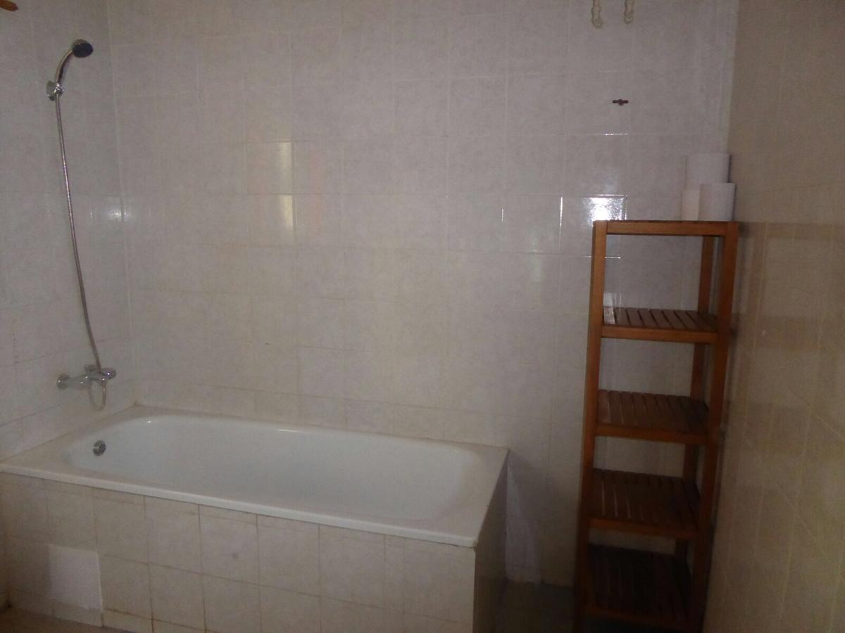 Sarawally Guesthouse Ampaya ภายนอก รูปภาพ