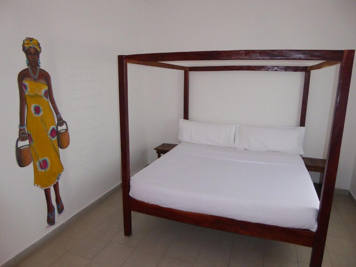 Sarawally Guesthouse Ampaya ภายนอก รูปภาพ